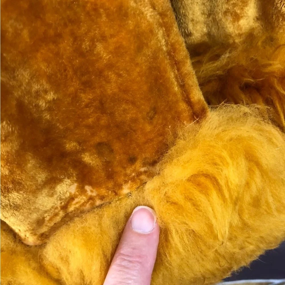 Country Pacer rare 60s gold velvet penny lane fur sleeve Russian coat - Picture 12 of 16